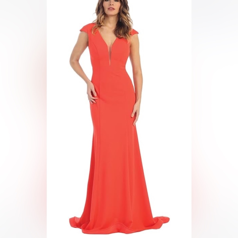 May Queen Royal Queen Collection Open Back Gown in Yellow RQ7361 New With Tags S